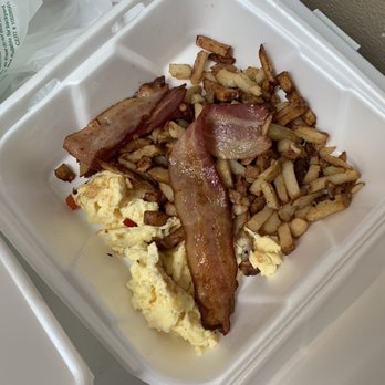 Double Barrel BBQ - Another "two-egg plate" - Barbeque Near Me - Sedro-Woolley, Washington