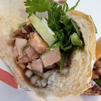 Le’s Banh Mi - Roasted pork Banh mi - Cafes Near Me - Honolulu, Hawaii
