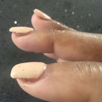 Nail Lab - Bad polish, poor quality work - Nail Salons Near Me - Matteson, Illinois