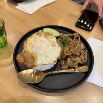 Manaao - garlic pepper rice - Thai Near Me - Tustin, California