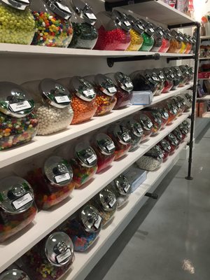 Henry's Sweet Retreat & Bakery by null
