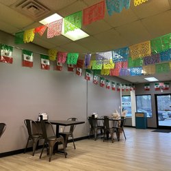 El Taco Loco - Dining area.