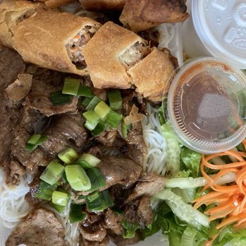 Bep Saigon Asian Kitchen - Bún Thịt Chả Giò, Vermicelli with Pork & Eggroll - Vietnamese Near Me - Austin, Texas