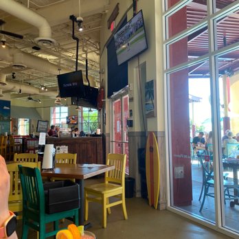 Hurricane Grill & Wings - Corner booth - Burgers Near Me - Surprise, Arizona Hurricane Grill & Wings - Corner booth - Burgers Near Me - Surprise, Arizona