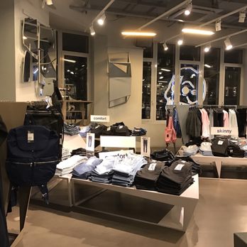 Weekday - Accessories Near Me - Hamburg, HH