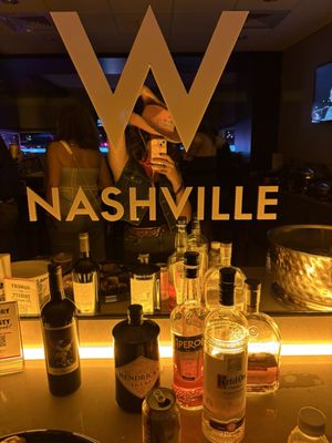 W Nashville by null