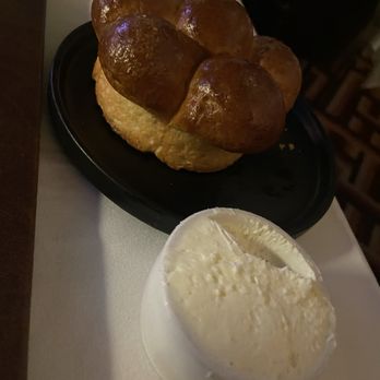 Oscar's Steakhouse - Complimentary bread - Steakhouses Near Me - Las Vegas, Nevada