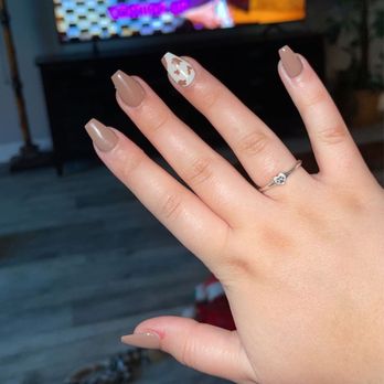 Magic Nails & Spa - Nail Salons Near Me - Lubbock, Texas