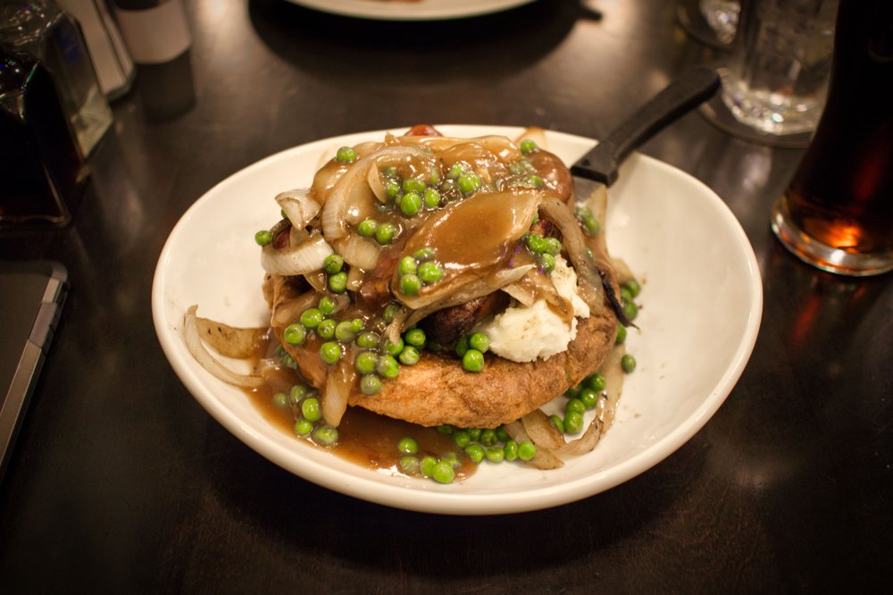 The Charles Dickens Pub Logo