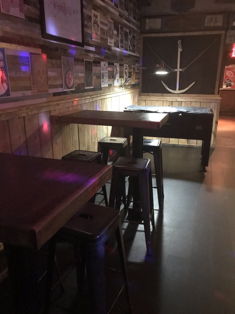 THE LEAKY LIFEBOAT INN - Updated September 2024 - 25 Photos & 57 Reviews - 3603 Merrick Rd