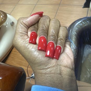 Nails Lounge - It's the red for me - Nail Salons Near Me - Las Vegas, Nevada Nails Lounge - It's the red for me - Nail Salons Near Me - Las Vegas, Nevada