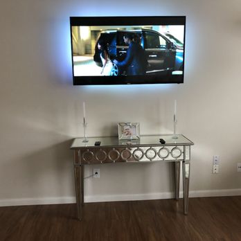 Mount It Up - Tv mounted with LEDs - TV Mounting Near Me