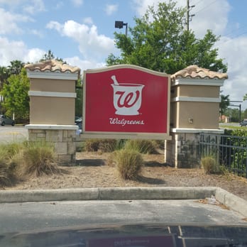 Walgreens - Signage - Drugstores Near Me - Kissimmee, Florida Walgreens - Signage - Drugstores Near Me - Kissimmee, Florida