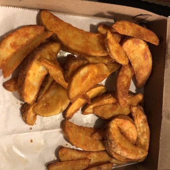 Pasadena Pizza - Delicious seasoned wedges - Pizza Near Me - Pasadena, California Pasadena Pizza - Delicious seasoned wedges - Pizza Near Me - Pasadena, California