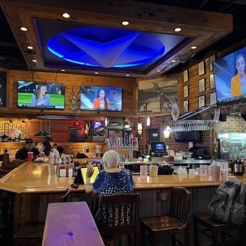 Texas Roadhouse - Bar area - Steakhouses Near Me - Kissimmee, Florida Texas Roadhouse - Bar area - Steakhouses Near Me - Kissimmee, Florida