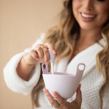 Glow By Nora Flo - Licensed Esthetician Nora Flores - Makeup Artists Near Me - Huntington Beach, California Glow By Nora Flo - Licensed Esthetician Nora Flores - Makeup Artists Near Me - Huntington Beach, California