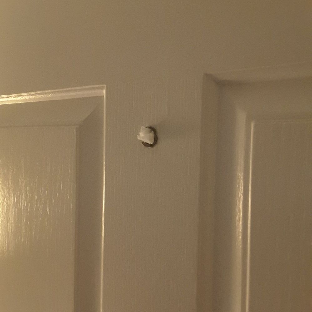 Rodeway Inn - Toilet paper in peep hole - Hotels Near Me - Berkeley, California Rodeway Inn - Toilet paper in peep hole - Hotels Near Me - Berkeley, California