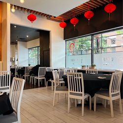 Bai Wei - Interior