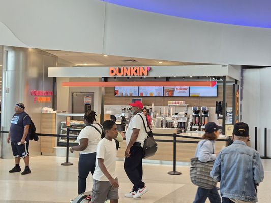 Charlotte Douglas International Airport by null