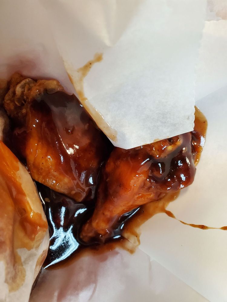 THINGS & WINGS Updated July 2024 14 Reviews 2312 S Oates St