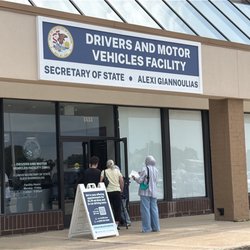 Des Plaines Secretary Of State Illinois - Entrance