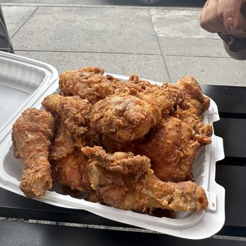 Charles’s Pan Fried Chicken - Family pan fried chicken - Soul Food Near Me - New York, New York Charles’s Pan Fried Chicken - Family pan fried chicken - Soul Food Near Me - New York, New York