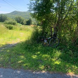 Castleton Town of - Local scenery and my bike
