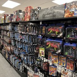Dr Volt's Comic Connection - Did I mention the toys?!