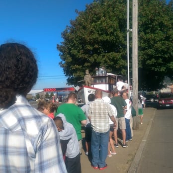Bowpicker Fish & Chips - The queue - Seafood Near Me - Astoria, Oregon Bowpicker Fish & Chips - The queue - Seafood Near Me - Astoria, Oregon