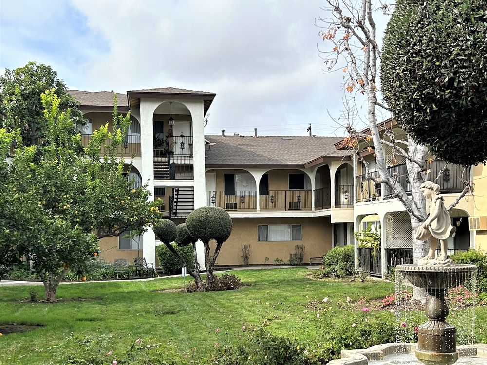 VILLA DEL SOL APARTMENTS Updated August 2024 37 Photos & 34 Reviews