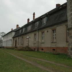 Schloß Baruth und Park - Alt und neu