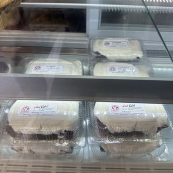 Pookie Crack Cakes - Red velvet - Bakeries Near Me - Chicago, Illinois Pookie Crack Cakes - Red velvet - Bakeries Near Me - Chicago, Illinois