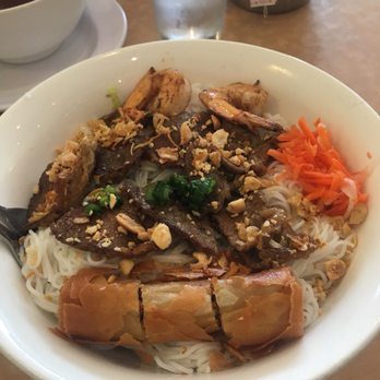 Pho Saigon - Beef shrimp and egg roll vermicelli bowl - Vietnamese Near Me - Rocklin, California