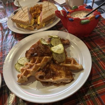 Gus' Last Word - Chicken & Waffle, Jersey Classic - American Near Me - Wood-Ridge, New Jersey