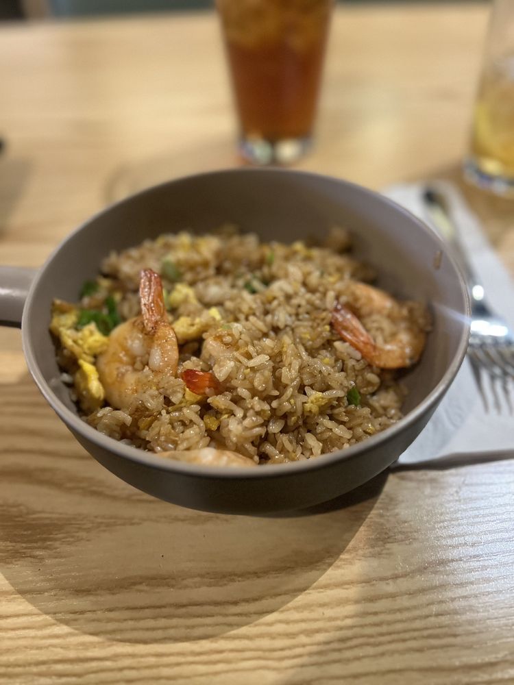 Xin Ramen Sushi & Yakitori Bar Logo