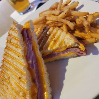 Seventy Six Lamb by Station Casinos - Sports Bars Near Me - North Las Vegas, Nevada
