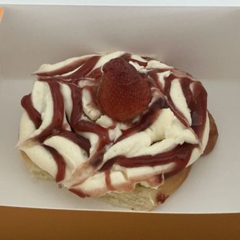 The Le Bakery - Strawberry creamcheese, cinnamon brioche - Bakeries Near Me - Albuquerque, New Mexico