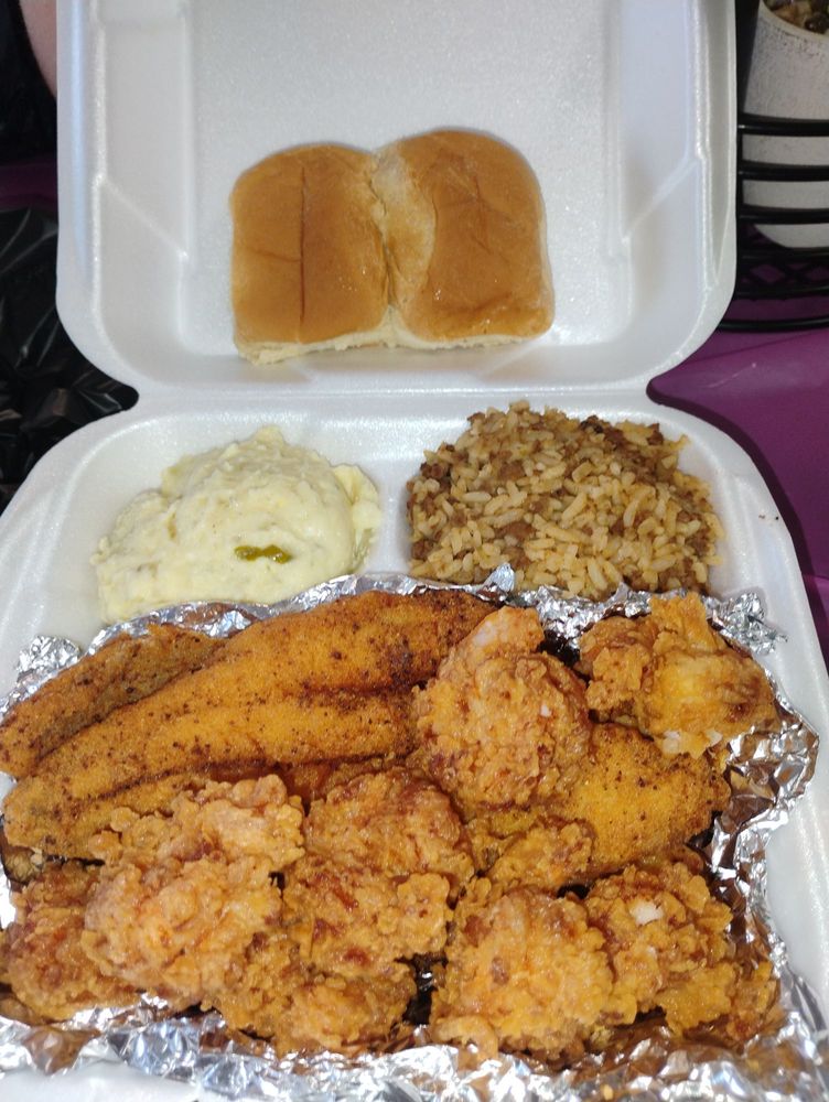 Food from Alton Sterling Soul Food