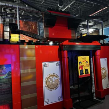 Lego Discovery Center - Toy Stores Near Me - East Rutherford, New Jersey Lego Discovery Center - Toy Stores Near Me - East Rutherford, New Jersey