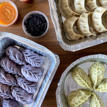 Momo Hut & Gardens - Himalayan/Nepalese Near Me - Toronto, Ontario