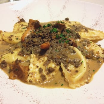 L'Arca - Ravioli ripieni di polenta con funghi e ragù di lepre - Pizza Near Me - Chiavenna, SO