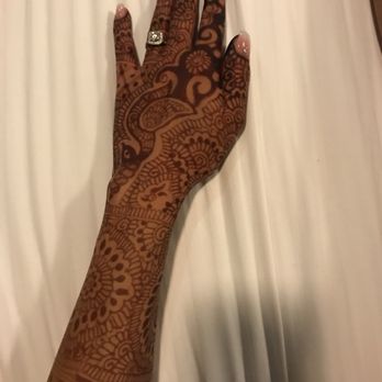 HennaStrokes - Henna Artists Near Me