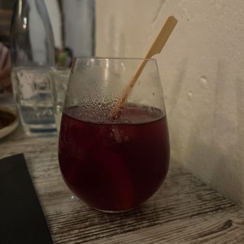 RAÓ RESTAURANT - Red Wine sangria - Mediterranean Near Me - Barcelona, B RAÓ RESTAURANT - Red Wine sangria - Mediterranean Near Me - Barcelona, B