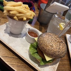 The Auctioneers - Vegan burger and fries