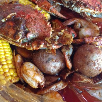 Mr. & Mrs Crab - Special Combo Meal-- Blue Crab, Shrimp, Sausage, Corn, Potatoes with Garlic Butter Seasoning. - Seafood Near Me - Bradenton, Florida