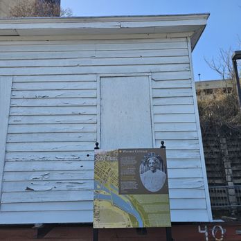 Lumpkin's Slave Jail - Landmarks & Historical Buildings Near Me - Richmond, Virginia