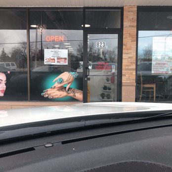 Diva Threading Beauty Salon - Avoid lady in the first chair to the right at all costs. - Eyebrow Services Near Me - Schaumburg, Illinois Diva Threading Beauty Salon - Avoid lady in the first chair to the right at all costs. - Eyebrow Services Near Me - Schaumburg, Illinois