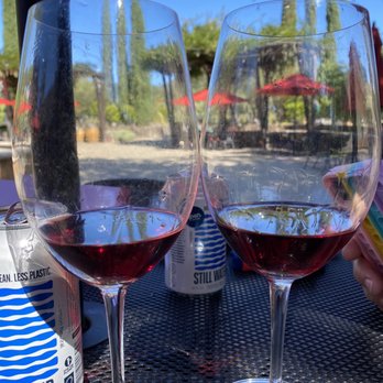Sebastiani Vineyards & Winery - Wine tasting. - Wine Tasting Room Near Me - Sonoma, California Sebastiani Vineyards & Winery - Wine tasting. - Wine Tasting Room Near Me - Sonoma, California