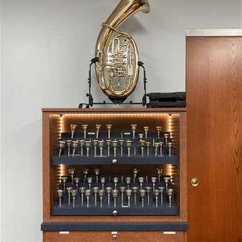 WILLIS MUSIC & BUDDY ROGER'S MUSIC REPAIR SHOP - Updated