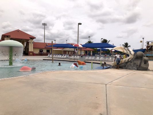 TROPICAL SPLASH WATER PARK - Updated February 2025 - 22 Photos & 10